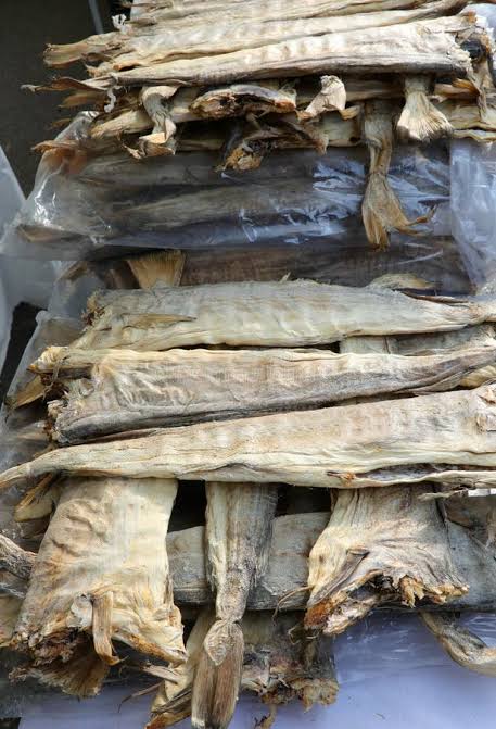 Dried Stockfish Head-Off / Headless variation